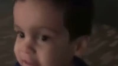 When you ask a toddler a serious question mid-dump 😭 (एनीमे और कार्टून)